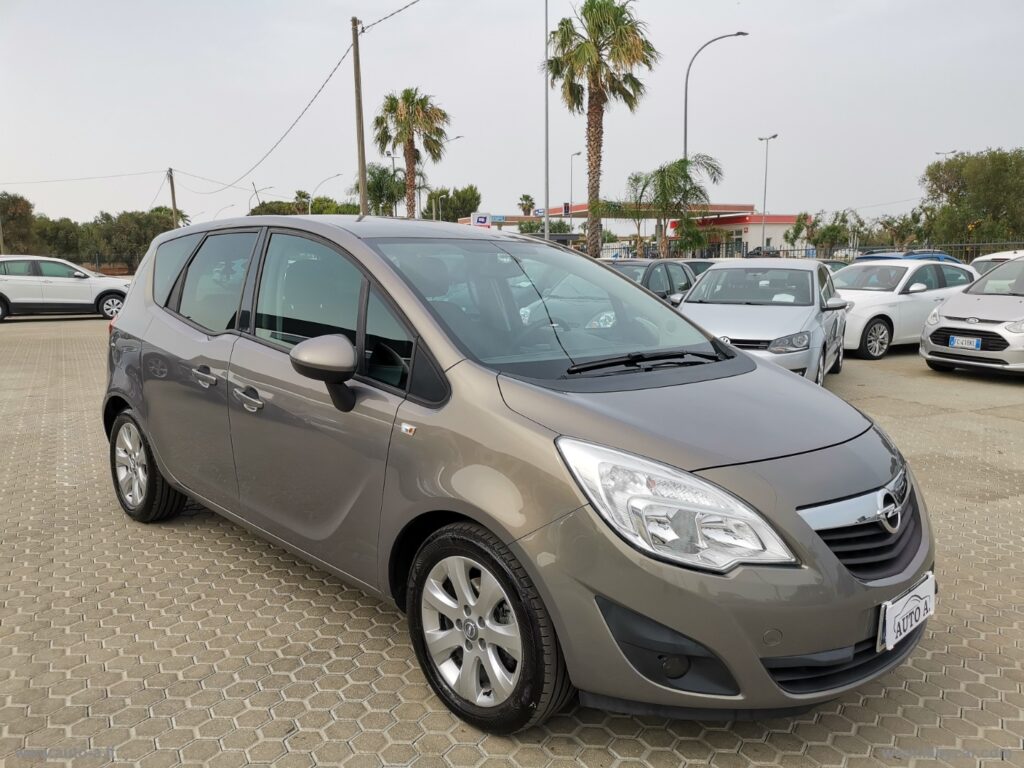 Meriva 1.4 T 120 CV GPL Tech Cosmo