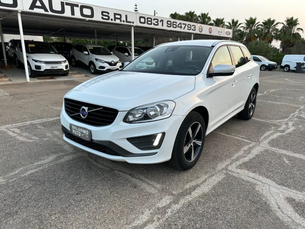 XC60 D4 AWD Geartronic R-design Momentum