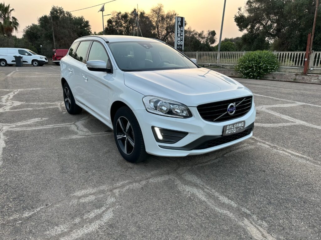 XC60 D4 AWD Geartronic R-design Momentum