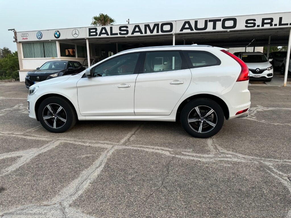 XC60 D4 AWD Geartronic R-design Momentum