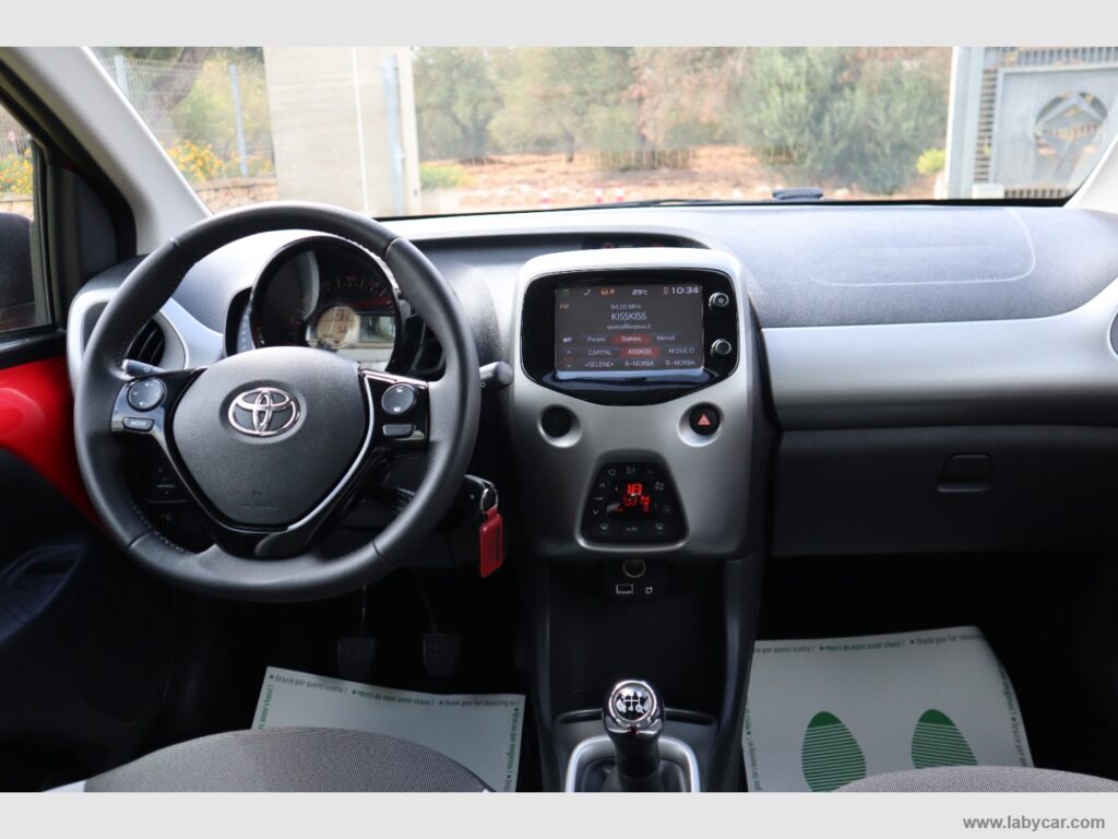 Aygo 1.0 VVT-i 69 CV 5p. x-play TSS