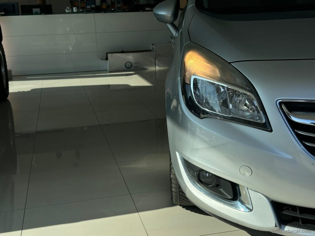 Meriva 1.4 T 120 CV GPL Tech Design Ed.