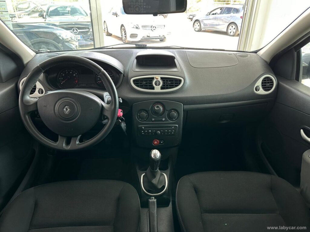 Clio 1.2 5p. Yahoo!