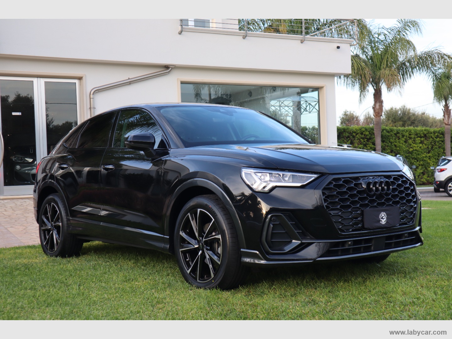 Q3 SPB 35 TDI S tronic Identity Black