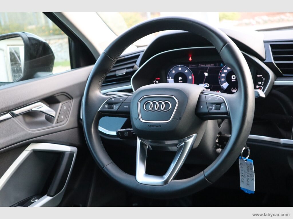 Q3 SPB 35 TDI S tronic Identity Black