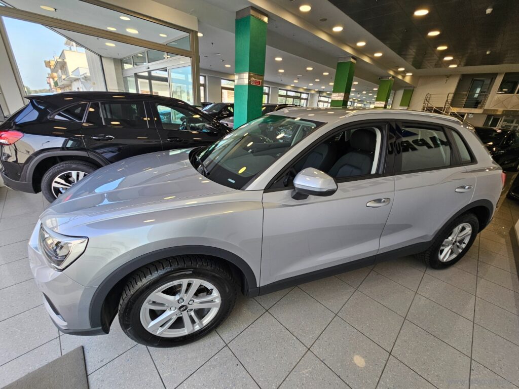 Q3 35 TDI S tronic Business