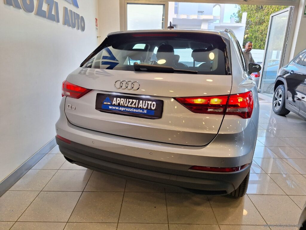 Q3 35 TDI S tronic Business