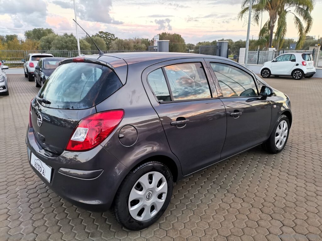 Corsa 1.2 85 CV 5p. GPL-TECH Edition