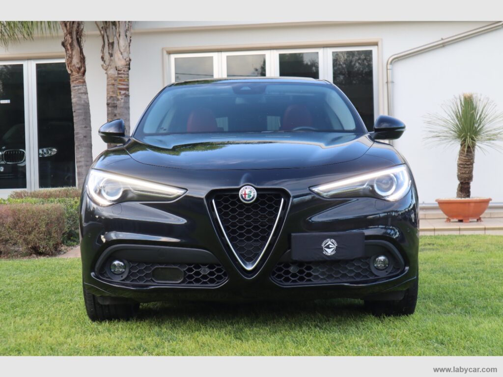 Stelvio 2.2 T.diesel 210 CV AT8 Q4 Ti