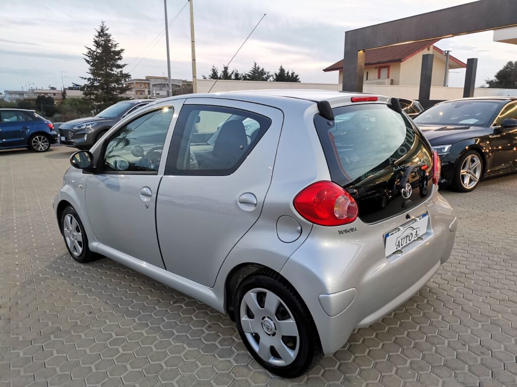 Aygo 1.0 VVT-i 5p. Sol