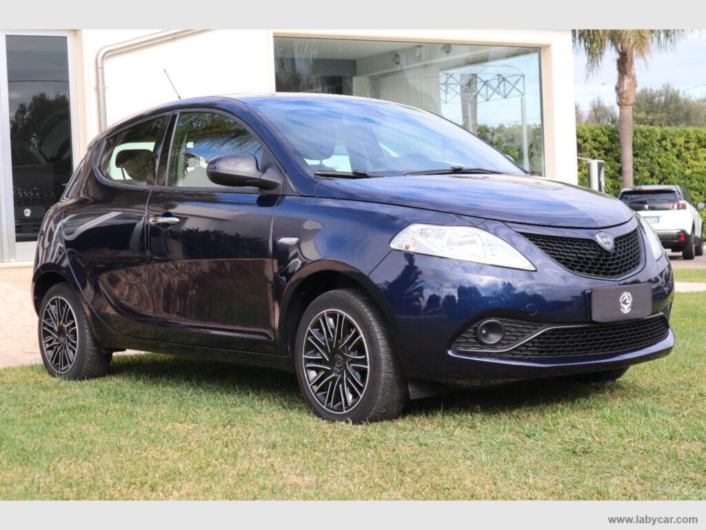 Ypsilon 1.2 69 CV 5p. GPL Ecochic Gold