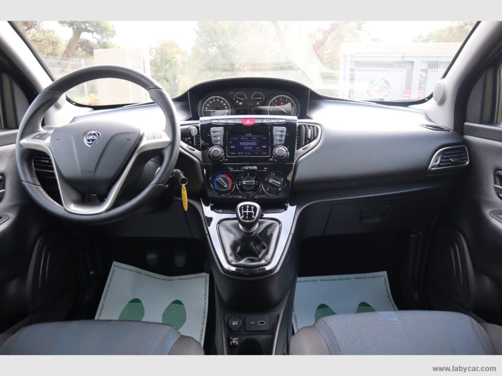 Ypsilon 1.2 69 CV 5p. GPL Ecochic Gold