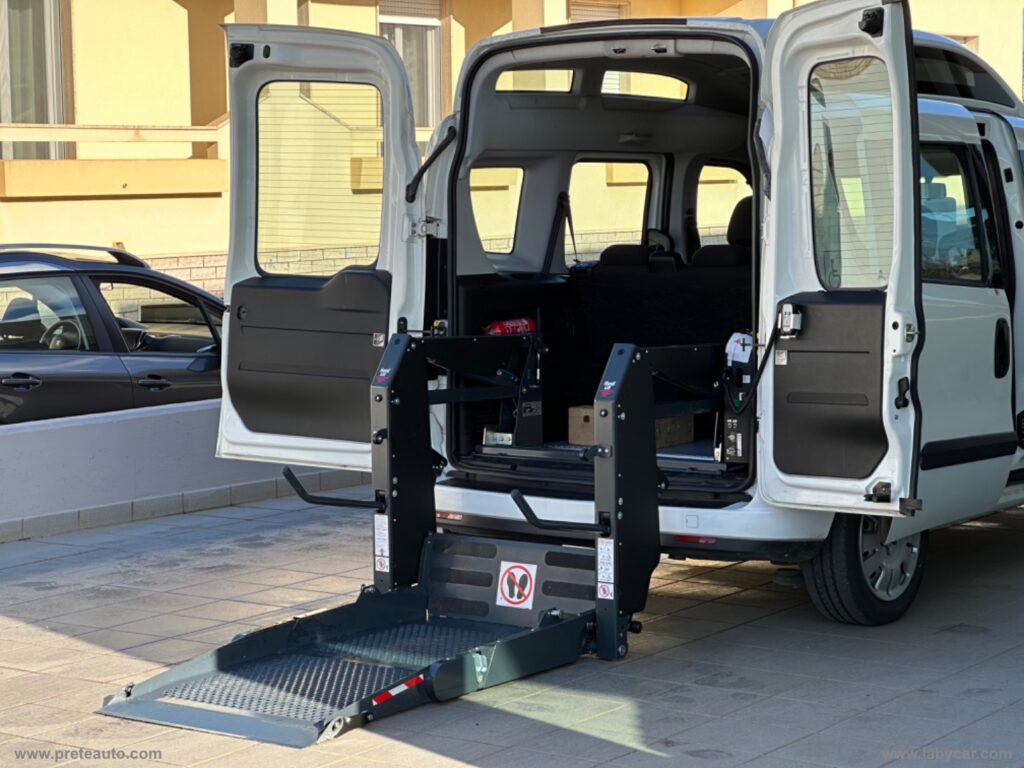 Doblò 1.6 MJT Active TETTO ALTO TRASPORTO DISABILI