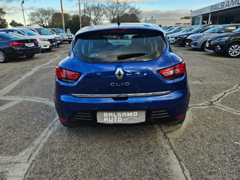 Clio TCe 12V 90CV GPL 5p. Moschino Zen