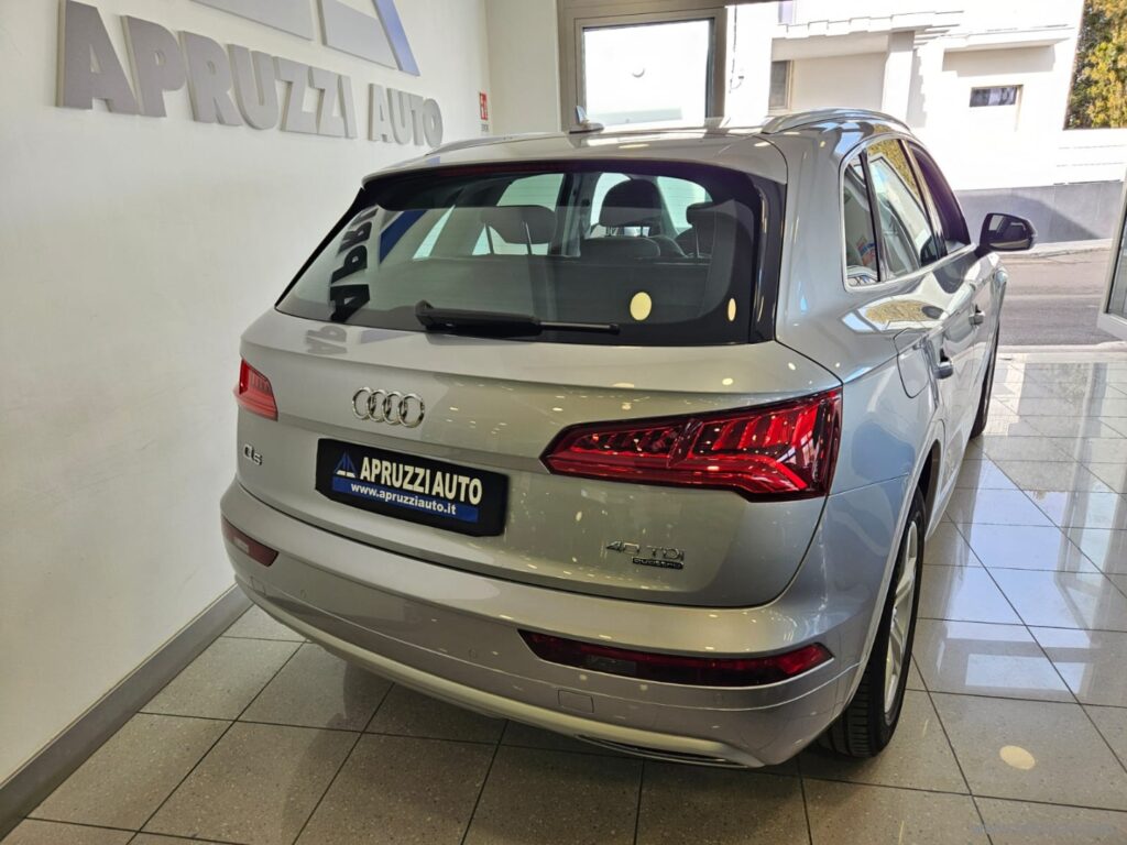 Q5 40 TDI quattro S tronic Sport