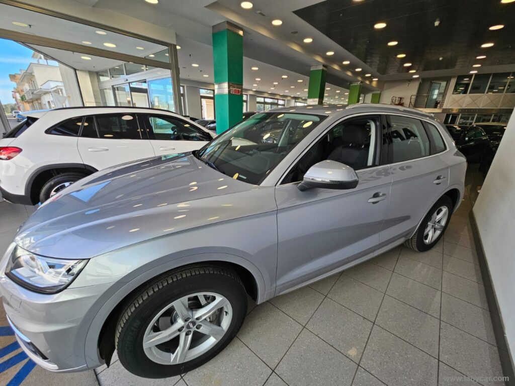 Q5 40 TDI quattro S tronic Sport