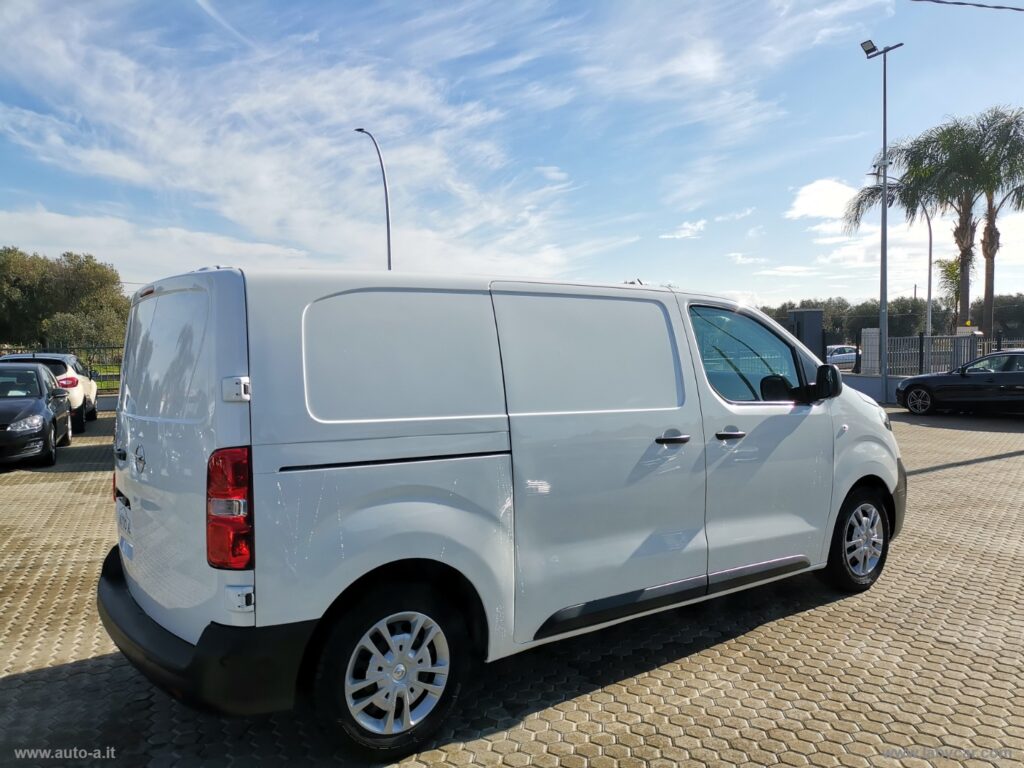 VIVARO 1.5D 120S&S PL-TN M FURGONE ENJOY